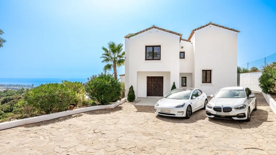 5 bedrooms villa for sale , Estepona, Spain No. 516 № 17