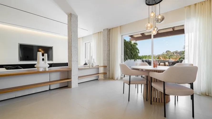 3 bedrooms apartment for sale , Benahavis, Spain No. 220 № 14