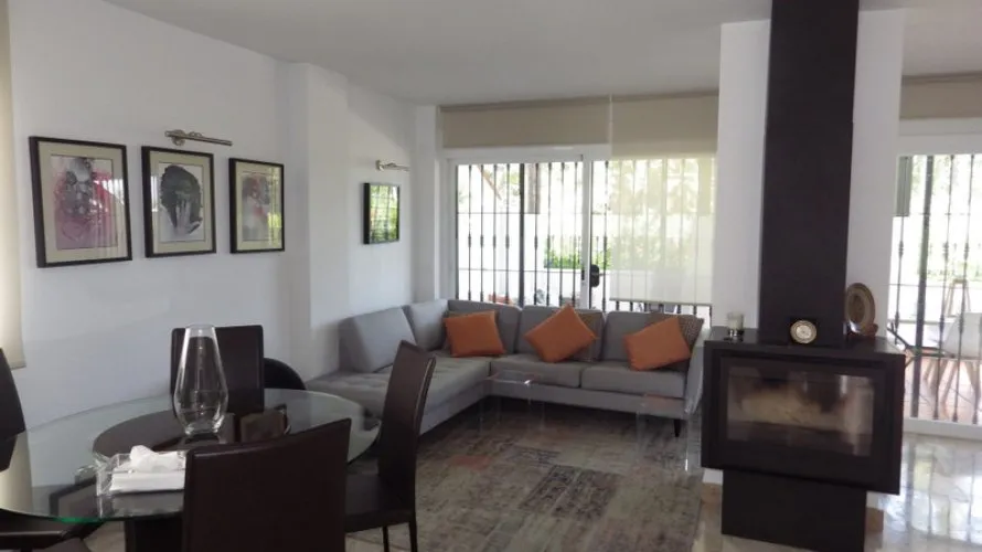 5 bedrooms townhouse for sale , Nueva Andalucia, Spain No. 412 № 4