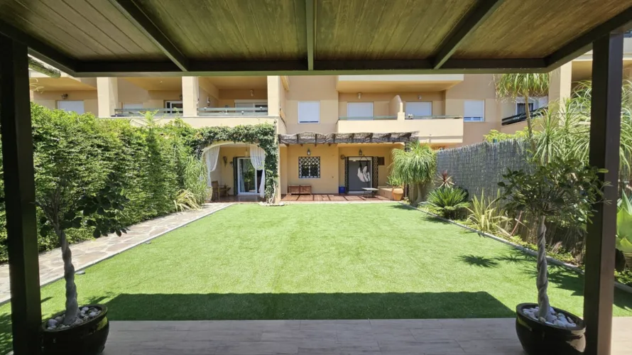 2 bedrooms apartment for sale , Estepona, Spain No. 1051