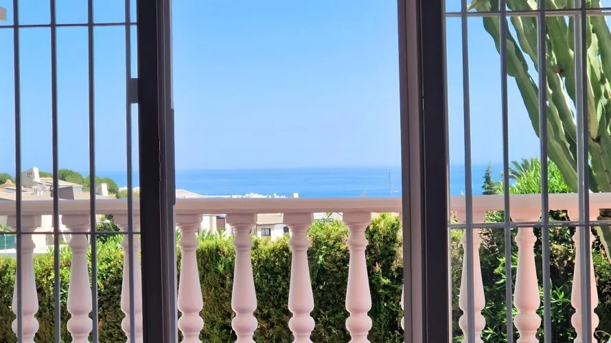5 bedrooms villa for sale , Estepona, Spain No. 294 № 15