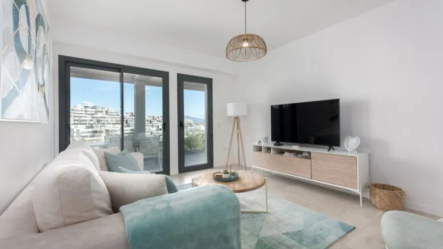 3 bedrooms apartment for sale , Estepona, Spain No. 395 № 3
