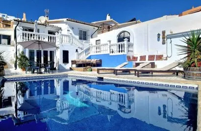 4 bedrooms villa for sale , Fuengirola, Spain No. 566