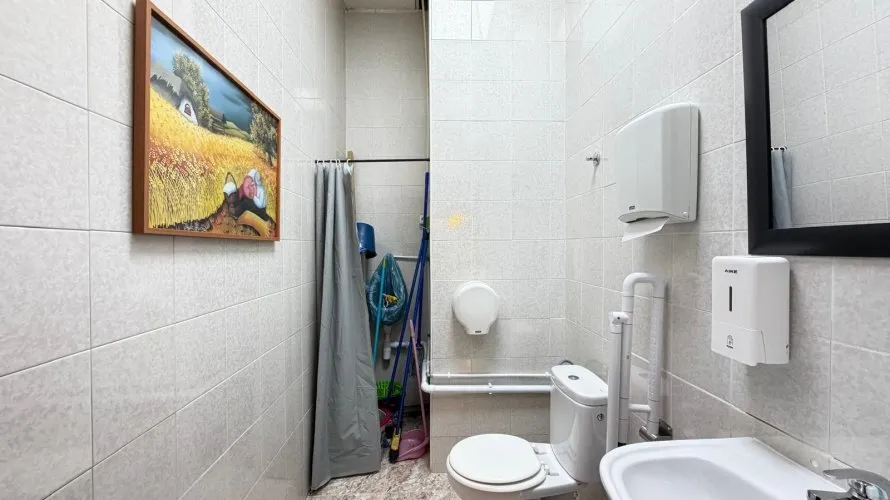 57m² commercial property for sale, Torrevieja, Spain No. 2311 № 20