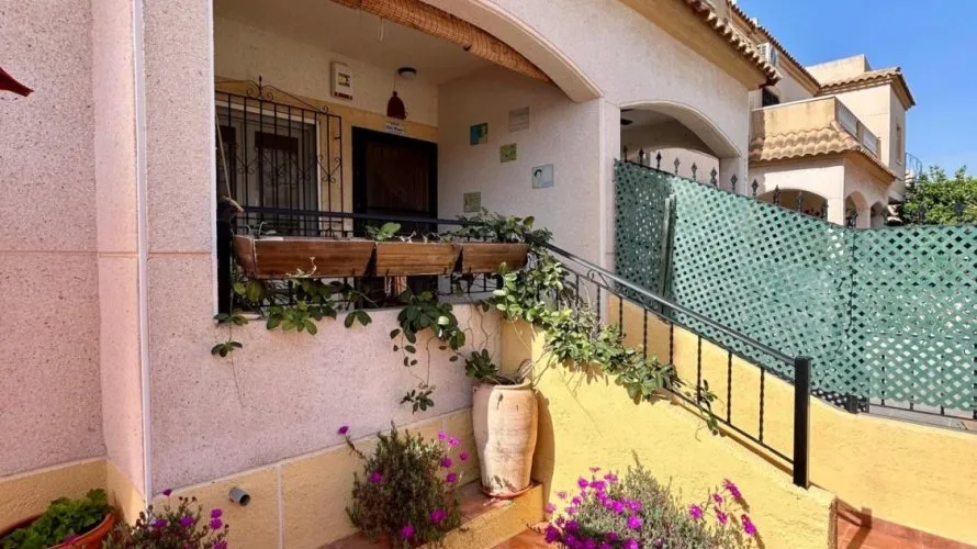 2 bedrooms bungalow for sale, Torrevieja, Spain No. 2436 № 17