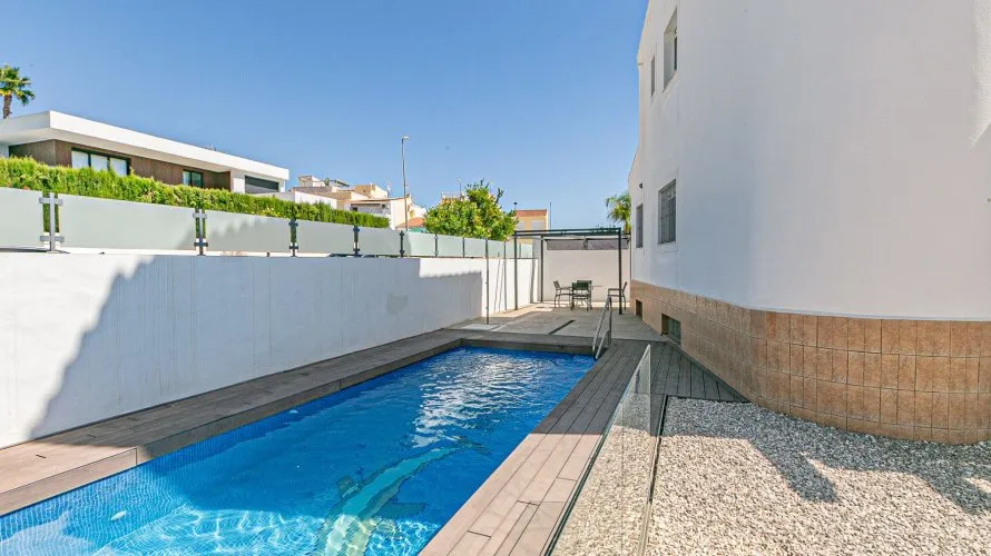 143m² villa for sale, San Fulgencio, Spain No. 2335 № 3
