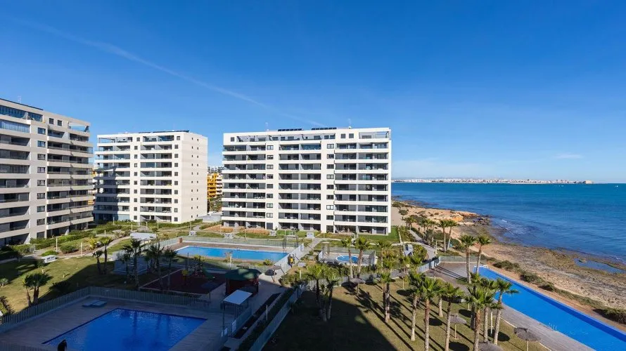 2 bedrooms apartment for sale, Torrevieja, Spain No. 2606