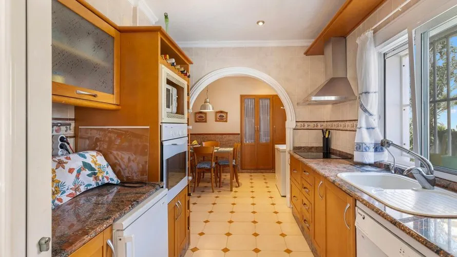 4 bedrooms villa for sale, Torrevieja, Spain No. 2165 № 5