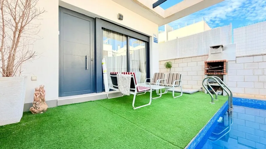 3 bedrooms apartment for sale, La Florida, Spain No. 2309 № 2