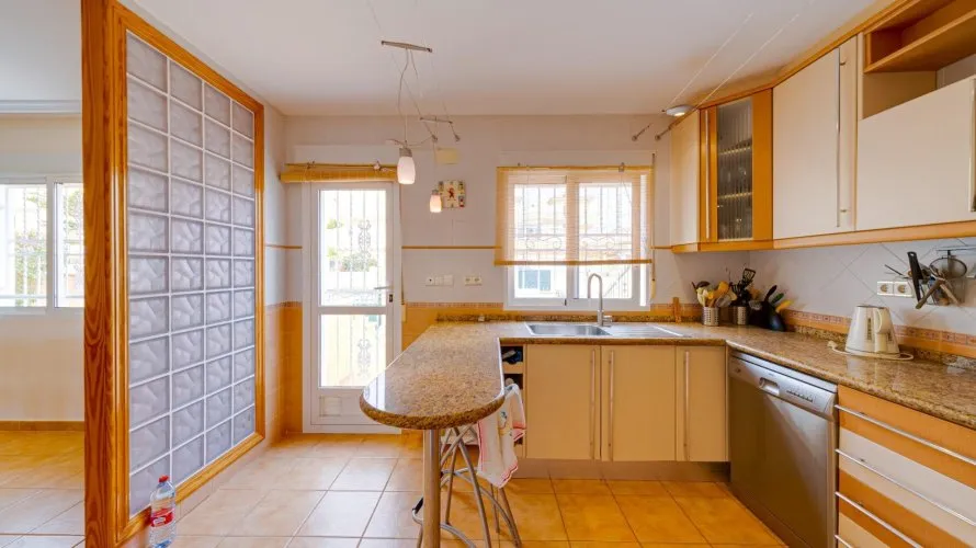 5 bedrooms bungalow for sale, Los Altos, Spain No. 1900 № 24