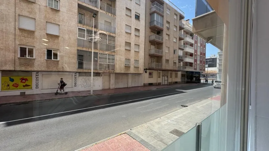 2 bedrooms apartment for sale, Torrevieja, Spain No. 2688 № 8