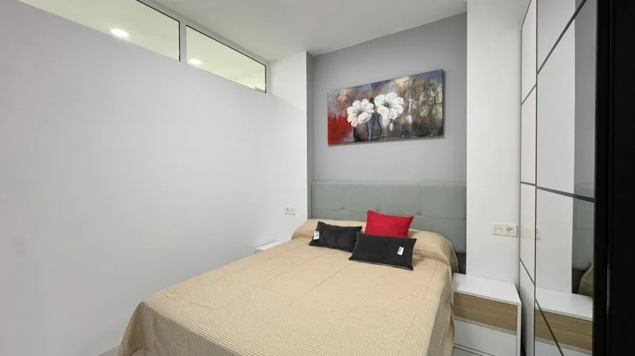 2 bedrooms apartment for sale, Torrevieja, Spain No. 2690 № 16
