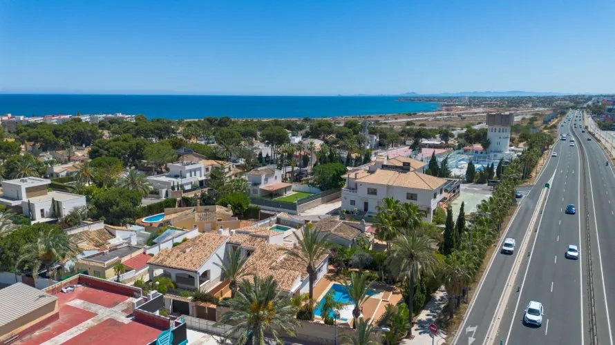 4 bedrooms villa for sale, Alicante, Spain No. 2086 № 11
