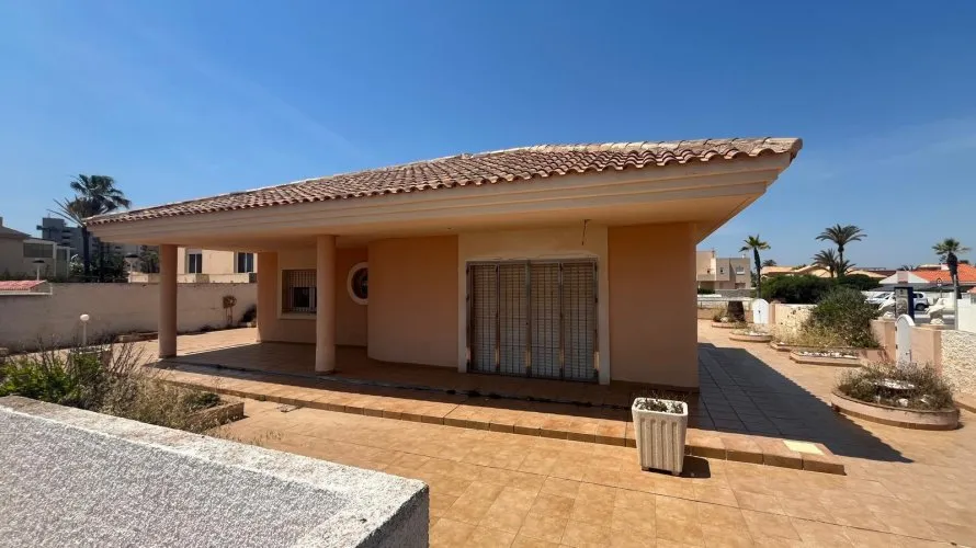 4 bedrooms villa for sale, La Manga del Mar Menor, Spain No. 2705 № 27