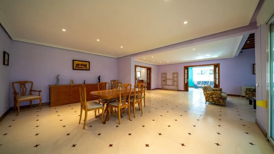 8 bedrooms villa for sale, Colmenarejo, Spain No. 2603 № 1