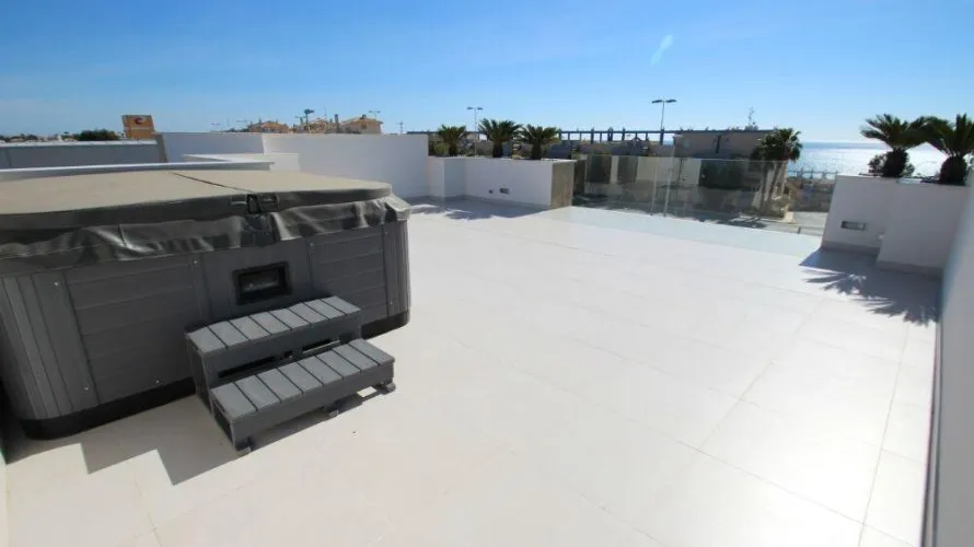4 bedrooms villa for sale, Campoamor, Spain No. 1962 № 16