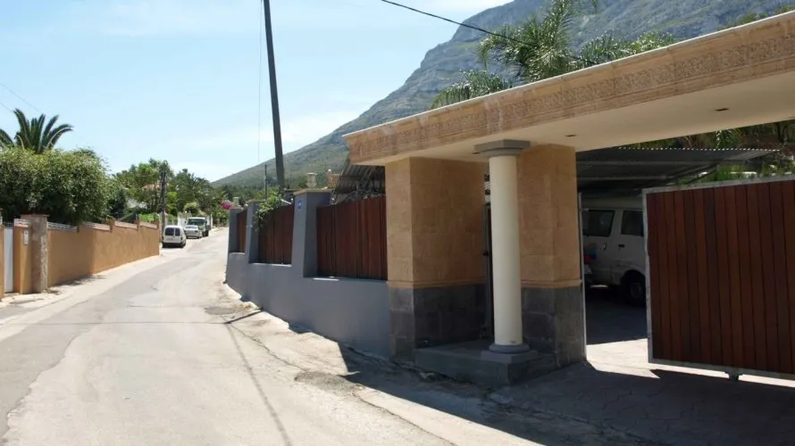 11 bedrooms villa for sale, Denia, Spain No. 1625 № 27