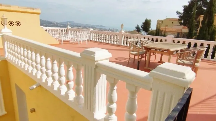 8 bedrooms villa for sale, Maryvilla, Spain No. 1753