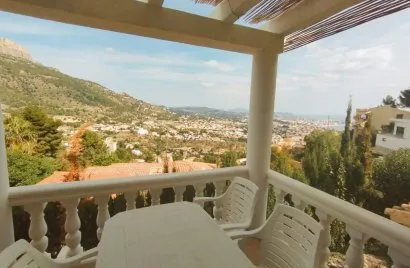 8 bedrooms villa for sale, Maryvilla, Spain No. 1753