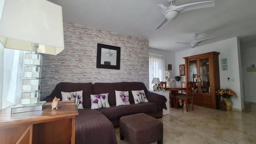 124m² villa for sale, Alicante, Spain No. 2245 № 1