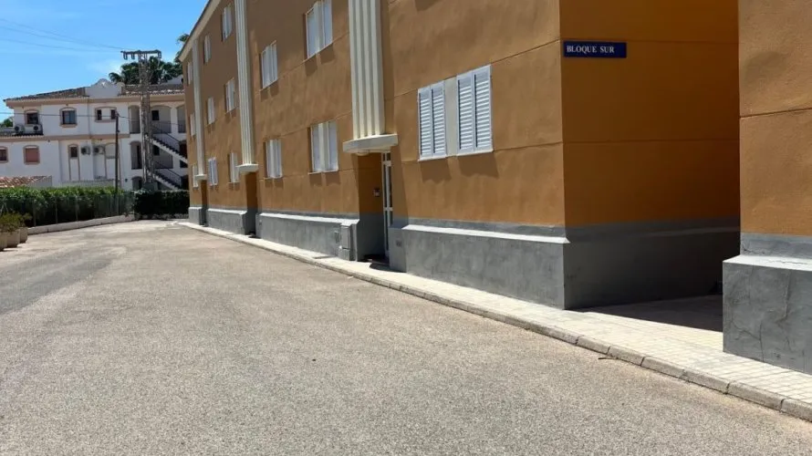 2 bedrooms apartment for sale, Denia, Spain No. 2458 № 1
