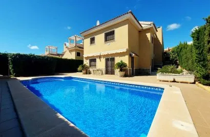 3 bedrooms villa for sale, Ciudad Quesada, Spain No. 1845