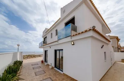 4 bedrooms villa for sale, Torrevieja, Spain No. 1814