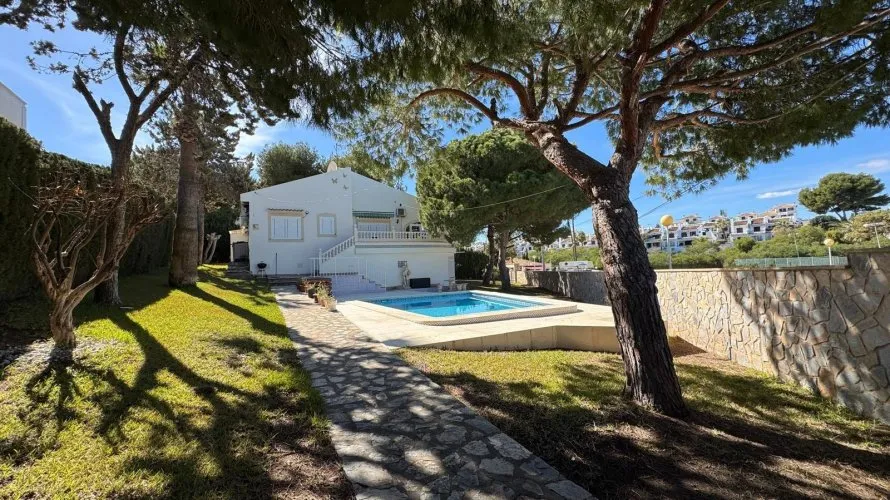 3 bedrooms villa for sale, Cabo Roig, Spain No. 1473 № 6