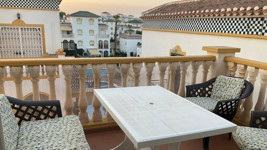3 bedrooms apartment for sale, Torrevieja, Spain No. 2131 № 1