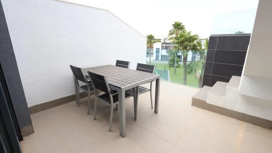 2 bedrooms bungalow for sale, Guardamar del Segura, Spain No. 2679 № 6