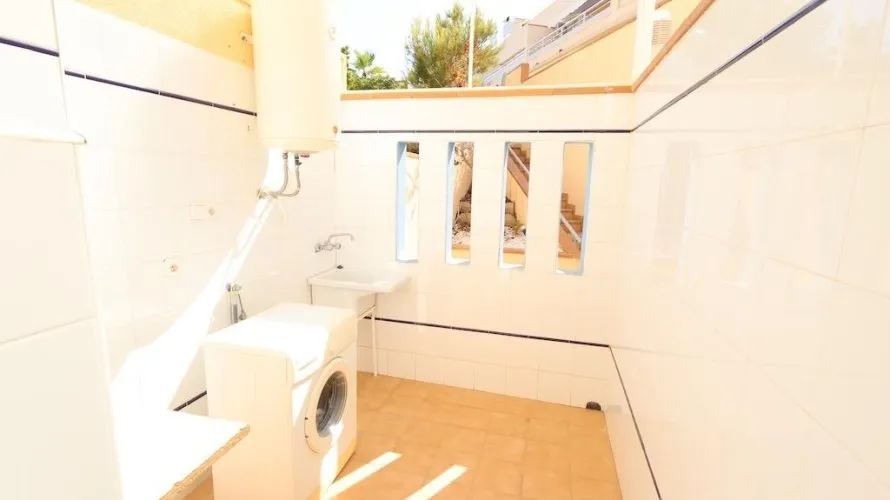 3 bedrooms house for sale, Cabo Roig, Spain No. 2712 № 9
