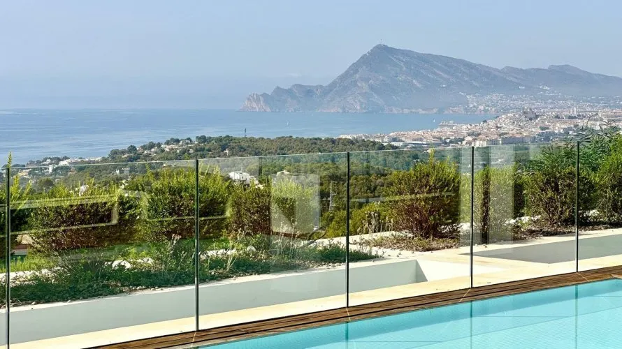4 bedrooms villa for sale, Altea, Spain No. 1944 № 9