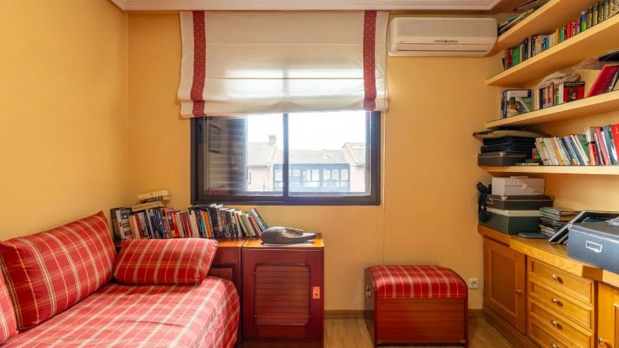 6 bedrooms house for sale, Madrid, Spain No. 2599