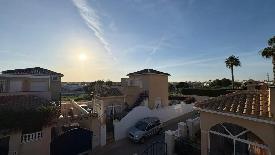 3 bedrooms house for sale, La Florida, Spain No. 1562 № 19