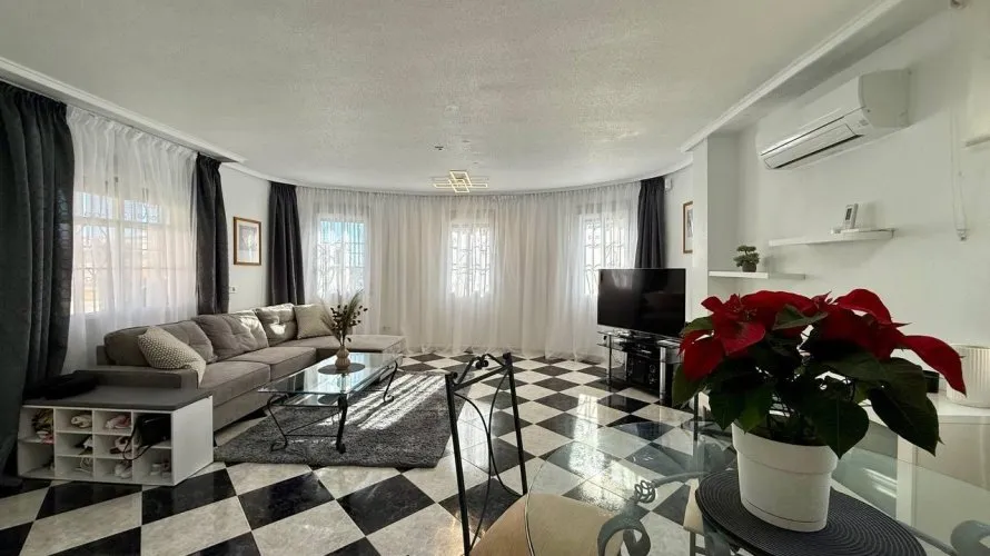 4 bedrooms villa for sale, Playa Flamenca II, Spain No. 1532 № 1
