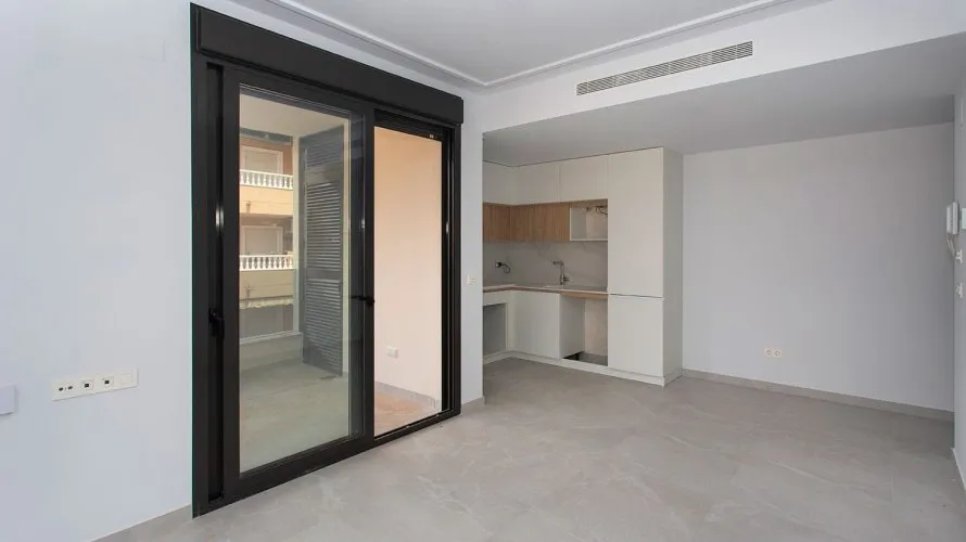 88m² apartment for sale, Torrevieja, Spain No. 2343 № 3