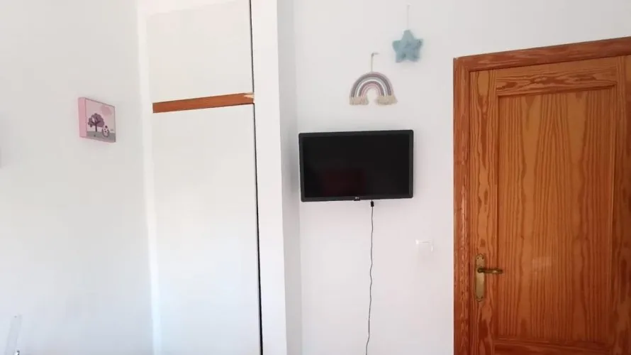 4 bedrooms house for sale, Torrevieja, Spain No. 2416 № 9