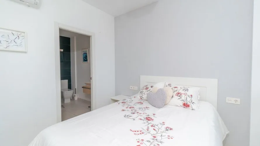71m² apartment for sale, La Zenia, Spain No. 2387 № 11