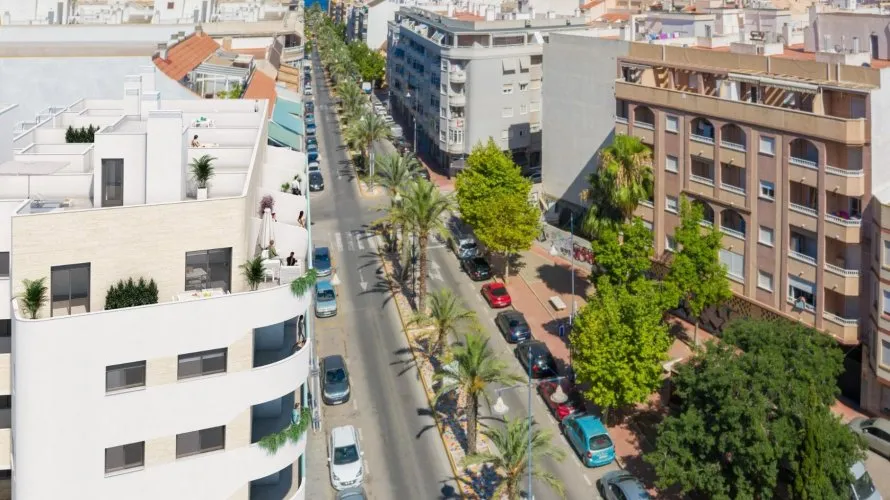 2 bedrooms apartment for sale, Torrevieja, Spain No. 1863 № 2