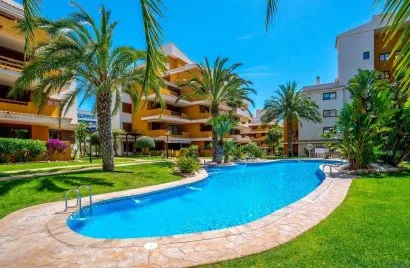 2 bedrooms apartment for sale, Torrevieja, Spain No. 1518