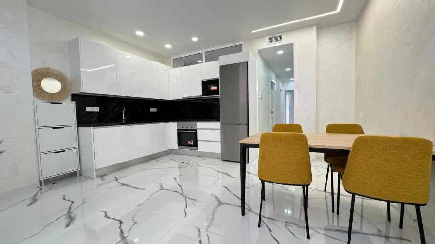 2 bedrooms apartment for sale, Torrevieja, Spain No. 2690 № 7