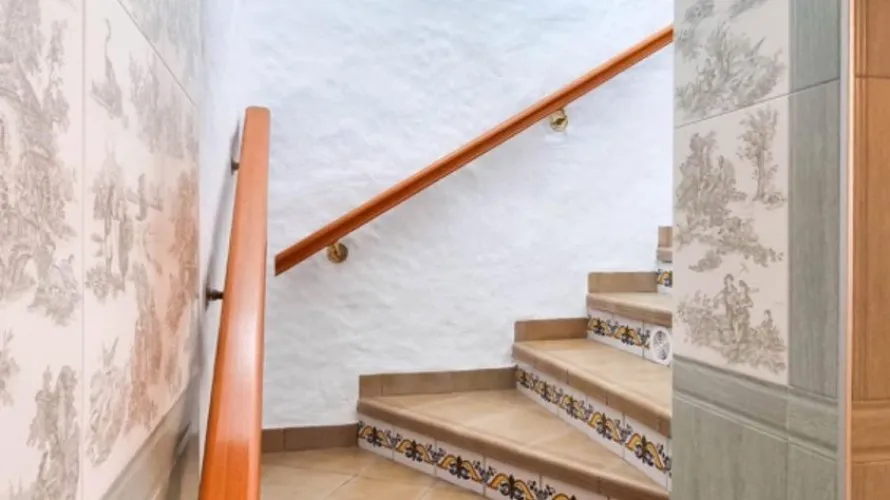 6 bedrooms villa for sale, Moraira, Spain No. 1853 № 1