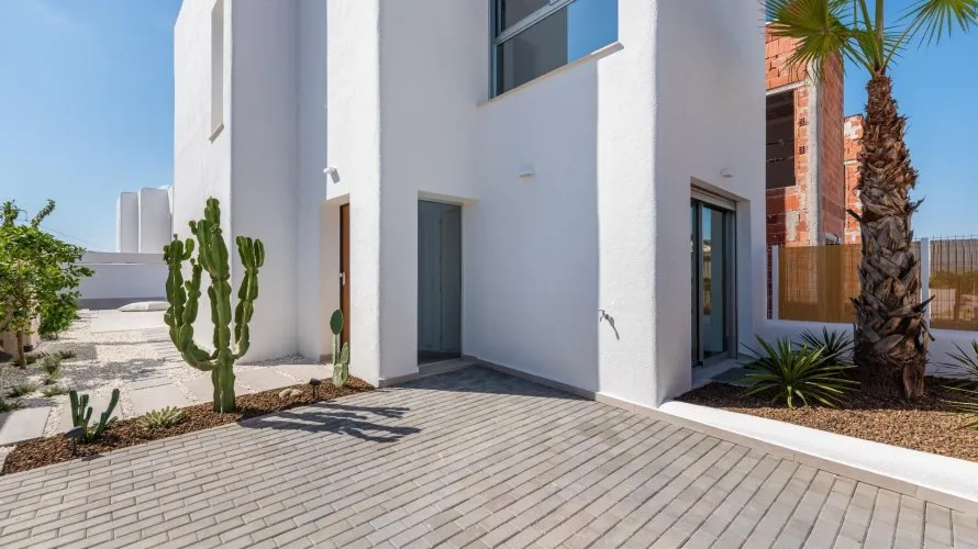 3 bedrooms villa for sale, Los Alcazares, Spain No. 2159 № 2