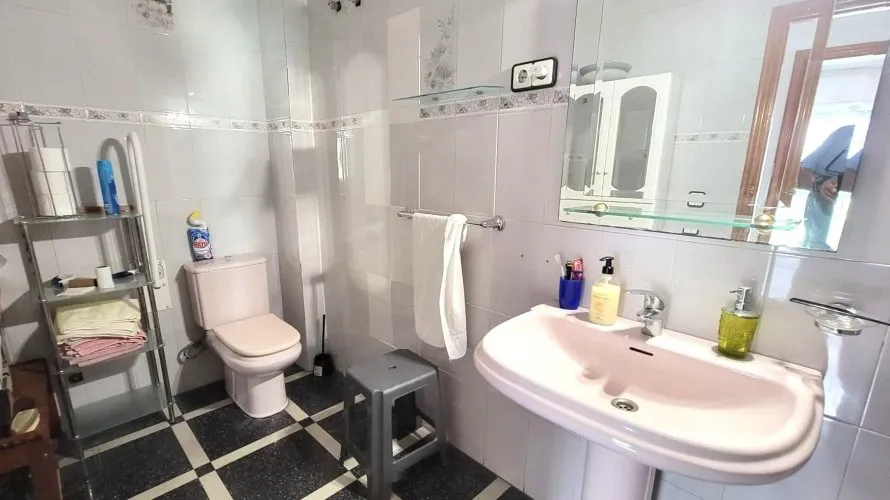 1 bedroom apartment for sale, Torrevieja, Spain No. 2310 № 22