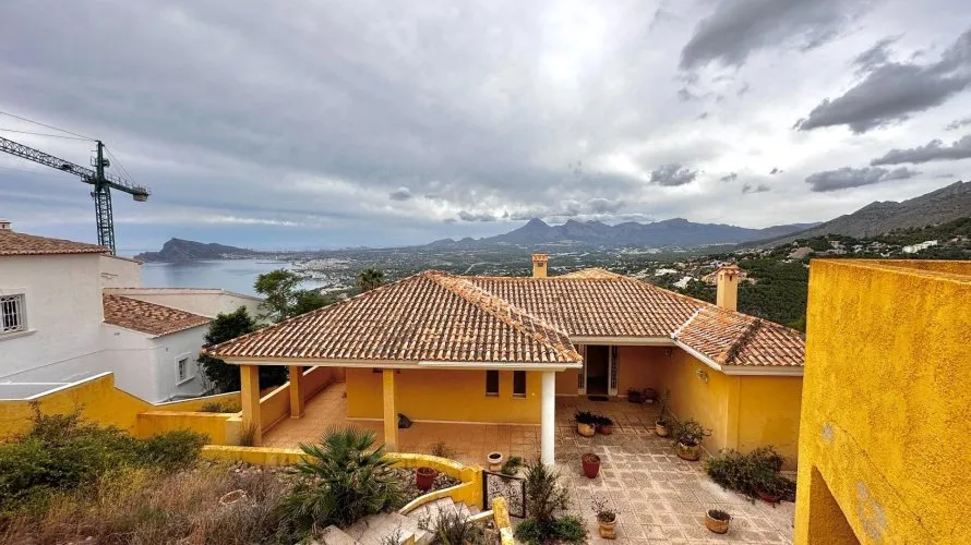 5 bedrooms villa for sale, Zona Altea Hills, Spain No. 1851