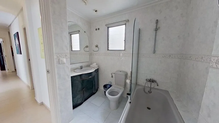 4 bedrooms apartment for sale, Torrevieja, Spain No. 2694 № 11