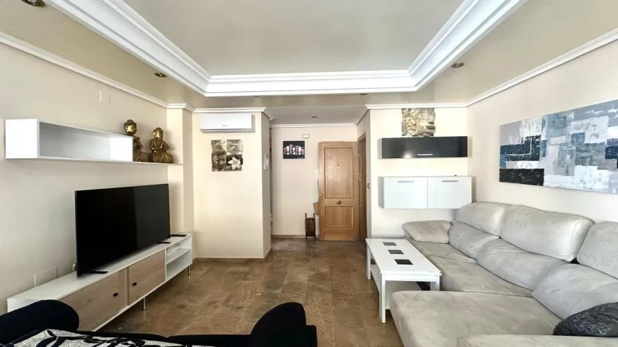 4 bedrooms apartment for sale, Torrevieja, Spain No. 2103 № 2