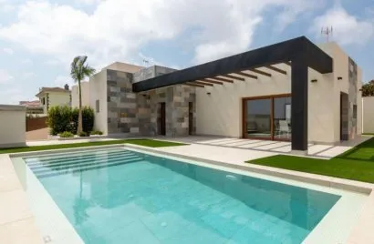 3 bedrooms villa for sale, Los Altos, Spain No. 1605