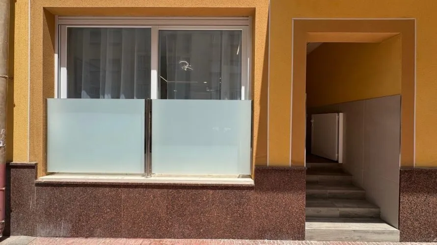 2 bedrooms apartment for sale, Torrevieja, Spain No. 2690 № 1