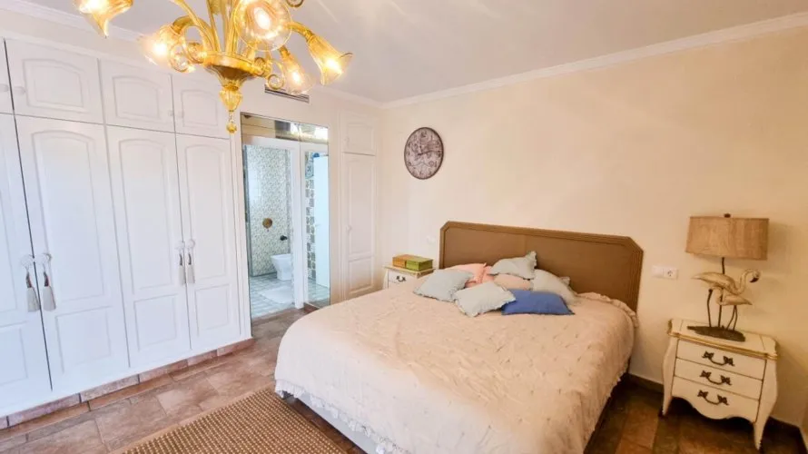 6 bedrooms villa for sale, Moraira, Spain No. 1853 № 23